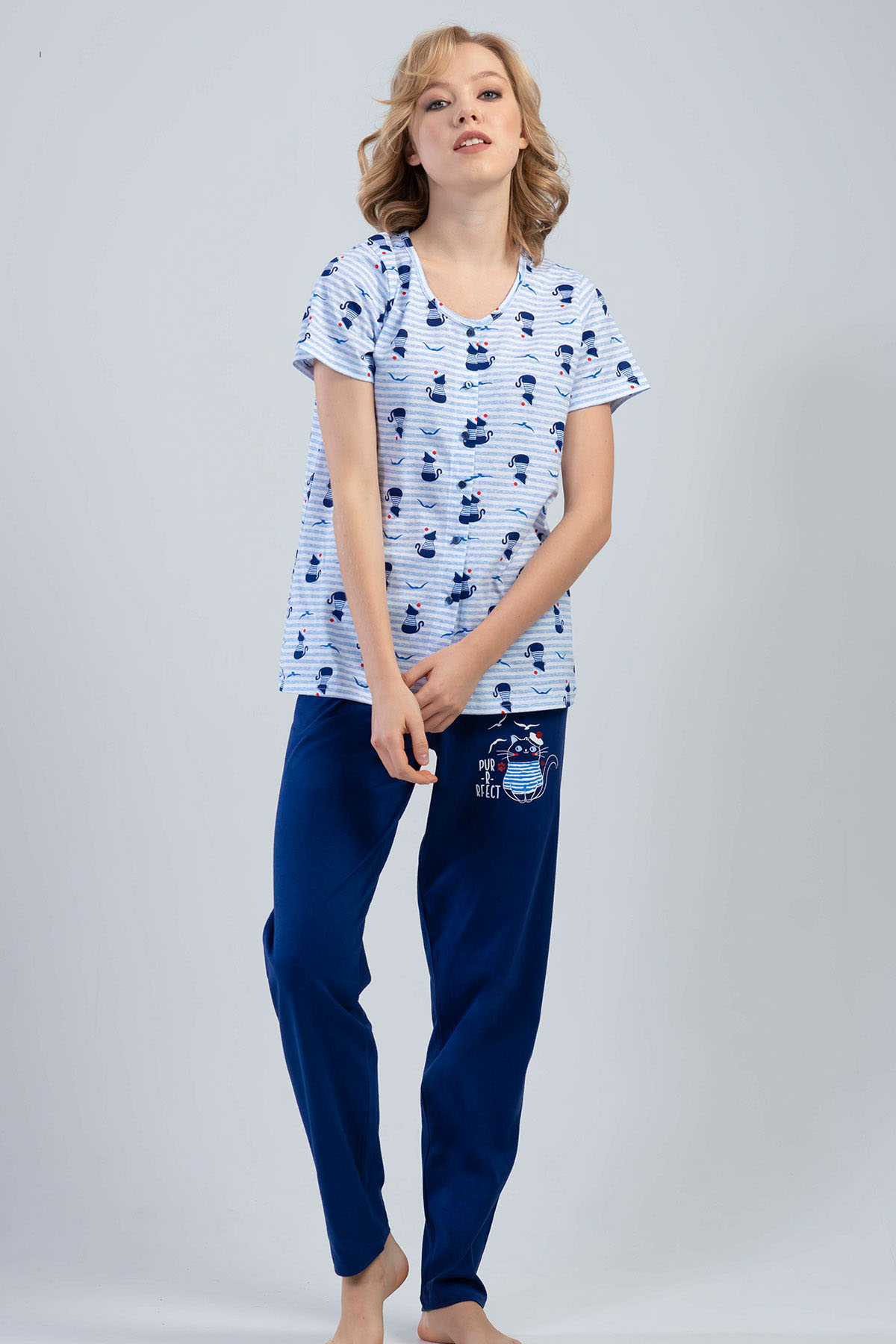 Pamuklu Tamamı Düğmeli Kısa Kol Pijama Takım
