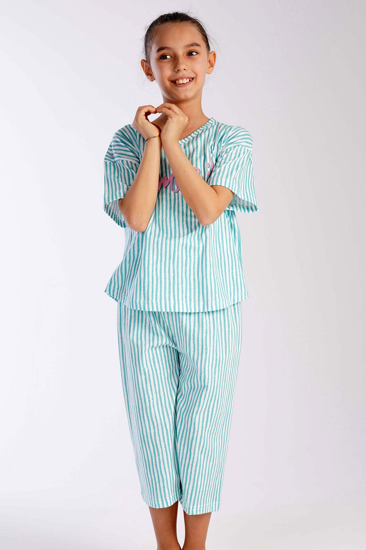 Pamuklu Kız Çocuk V Yaka Düşük Omuzlu Kısa Kol Kaprili Pijama Takım
