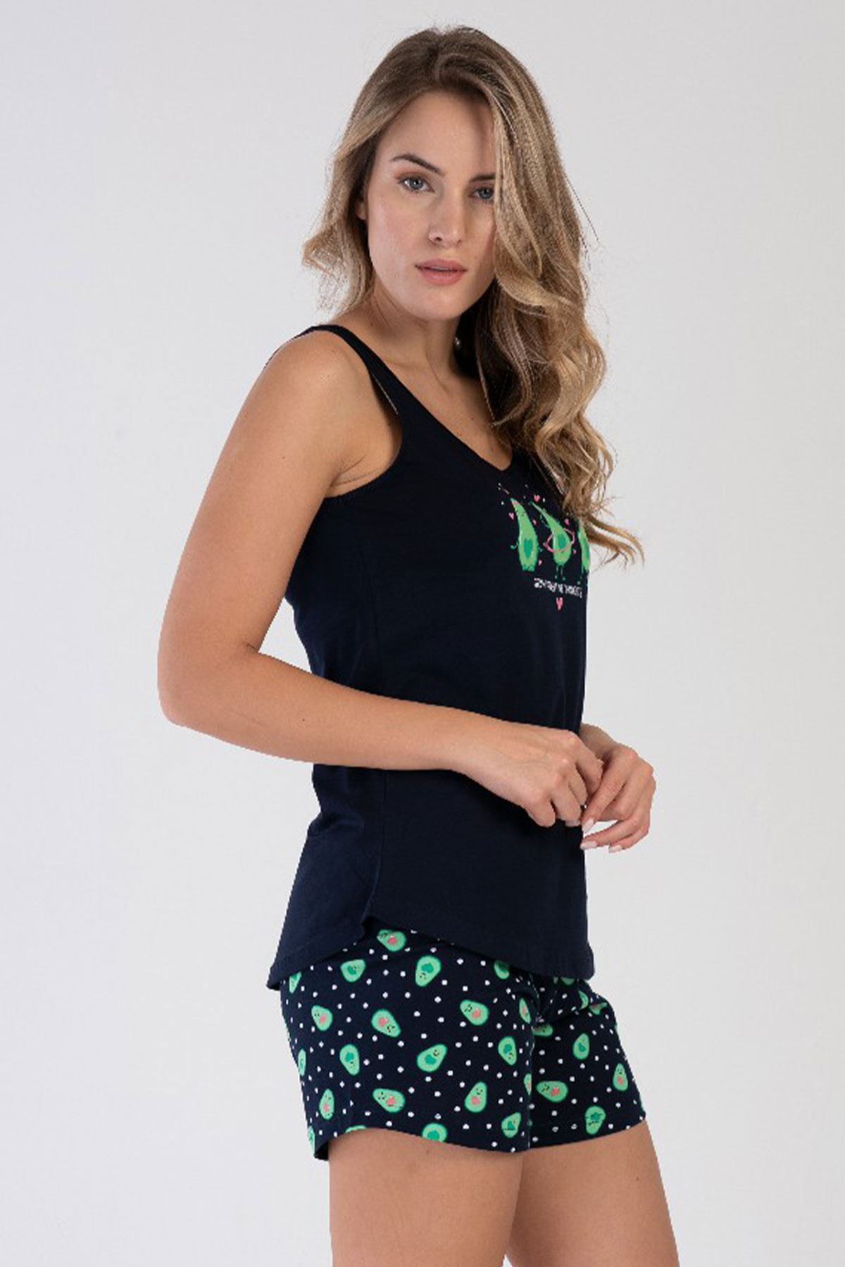 Pamuklu Kadın Kalın Askılı Şortlu Pijama Takım
