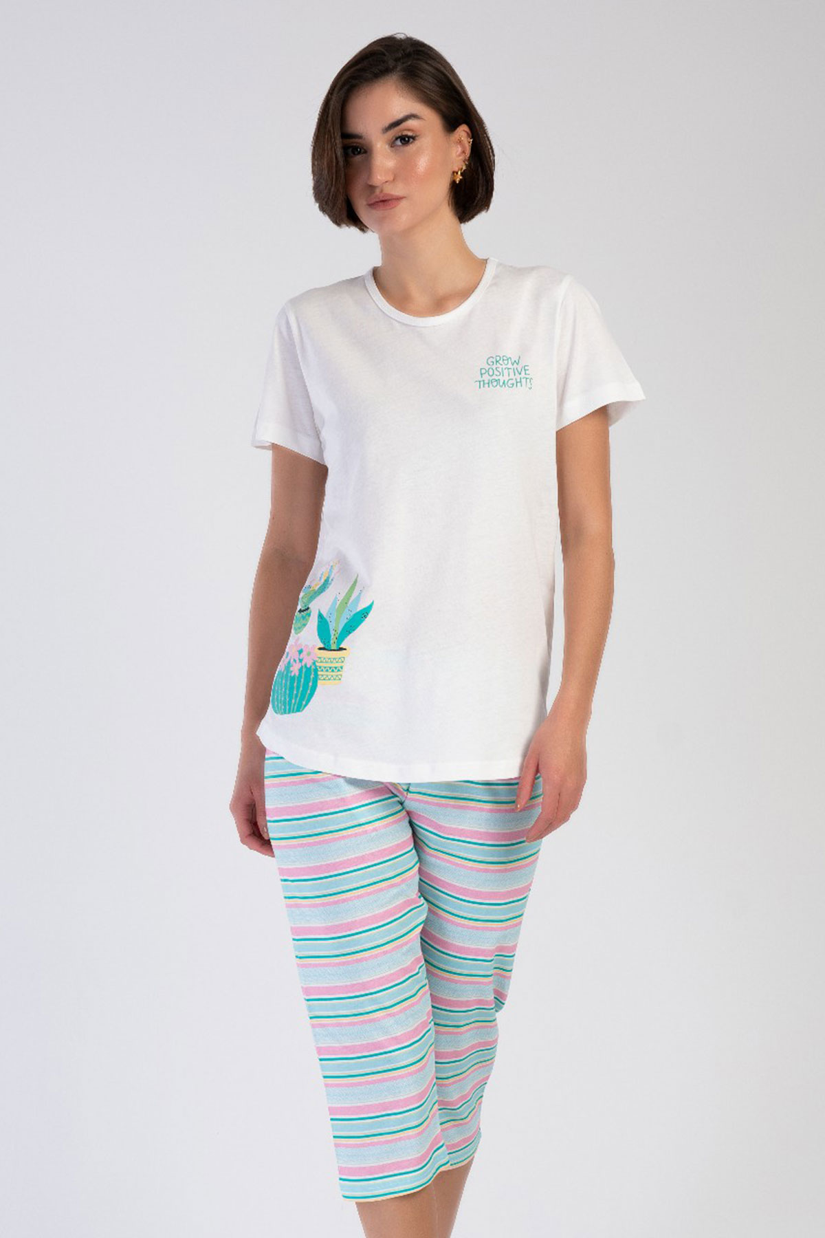 Pamuklu Kadın Kısa Kol Kaprili Pijama Takım
