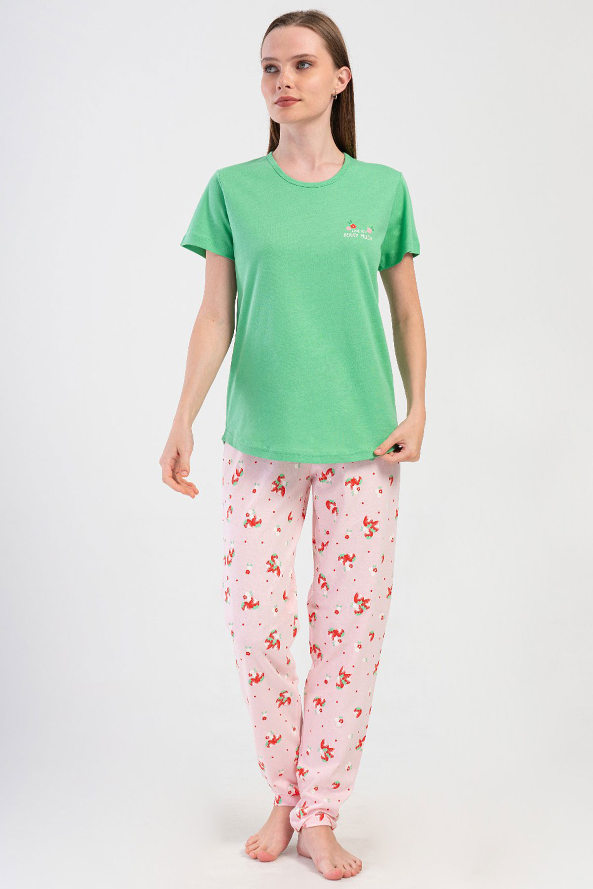 Pamuklu Kadın Kısa Kol Pijama Takım
