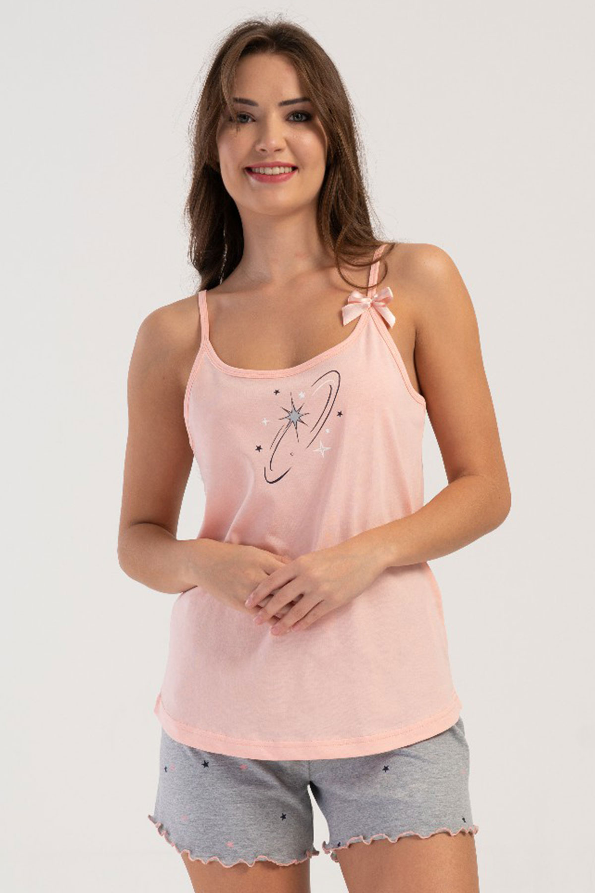 Kadın Ip Askılı Şortlu Pijama Takım
