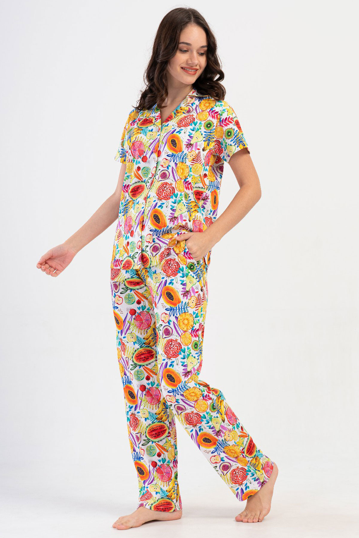 Pamuklu Kadın Yaka Tamamı Düğmeli Kısa Kol Pijama Takım

