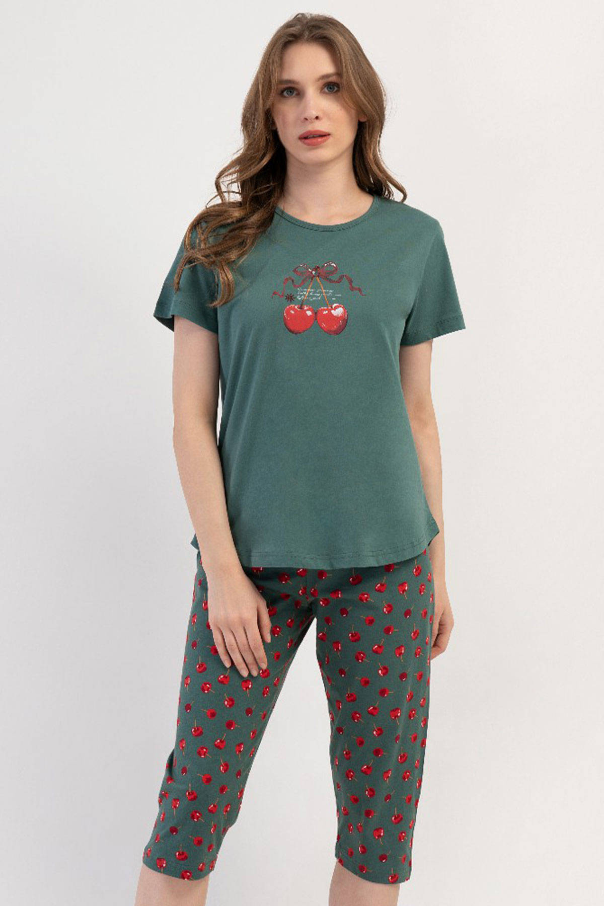Pamuklu Kadın Büyük Beden Kısa Kol Kaprili Pijama Takım
