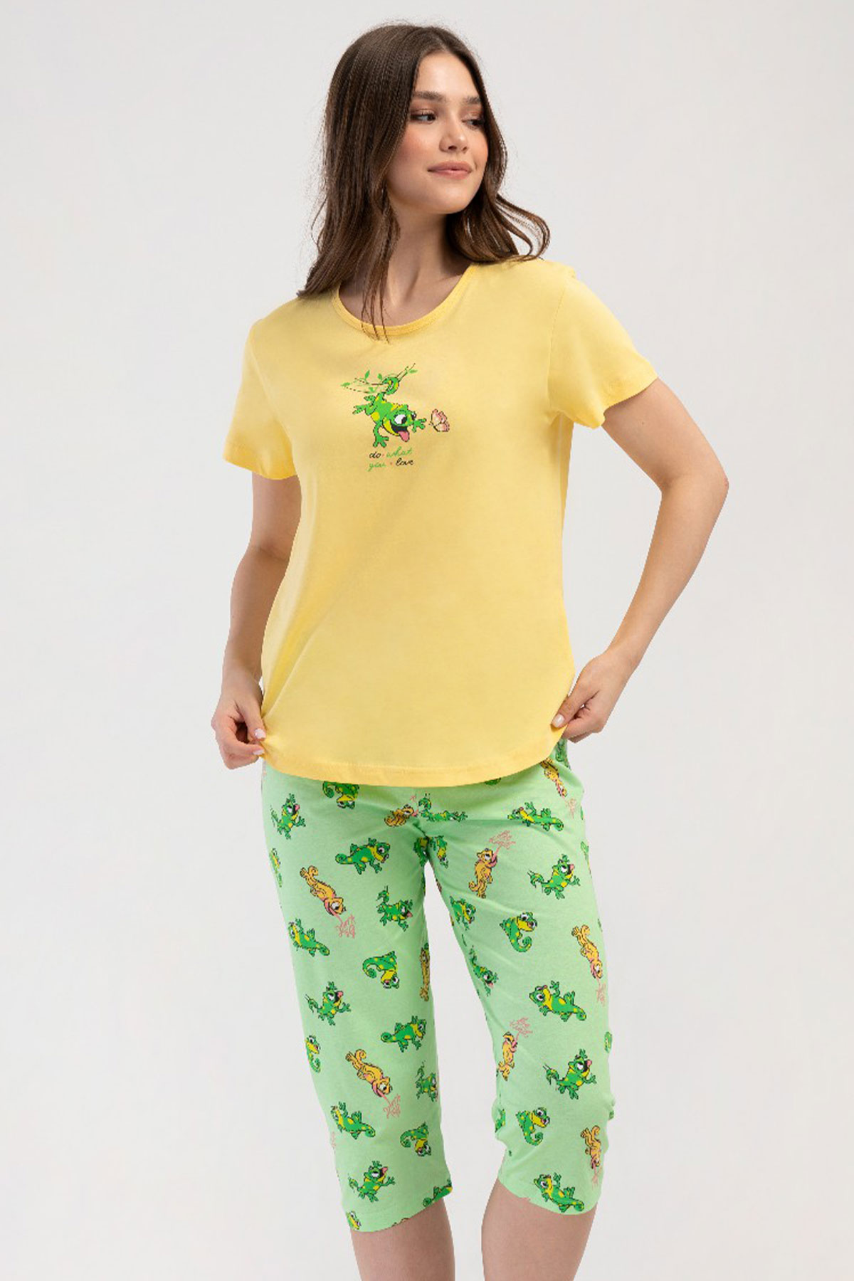 Pamuklu Kadın Kısa Kol Kaprili Pijama Takım
