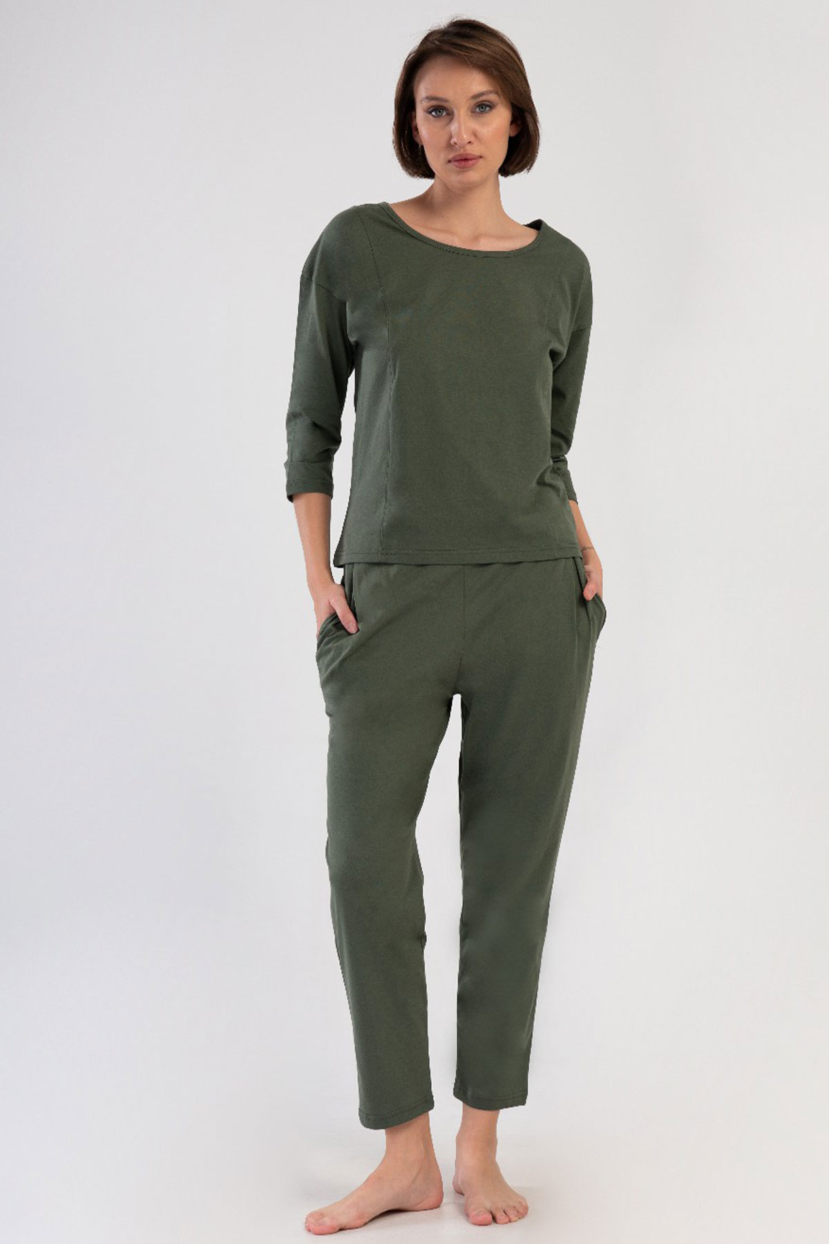 Pamuklu Kadın Düşük Omuzlu 3/4Kol Pılelı 7/8 Boy Pijama Takım
