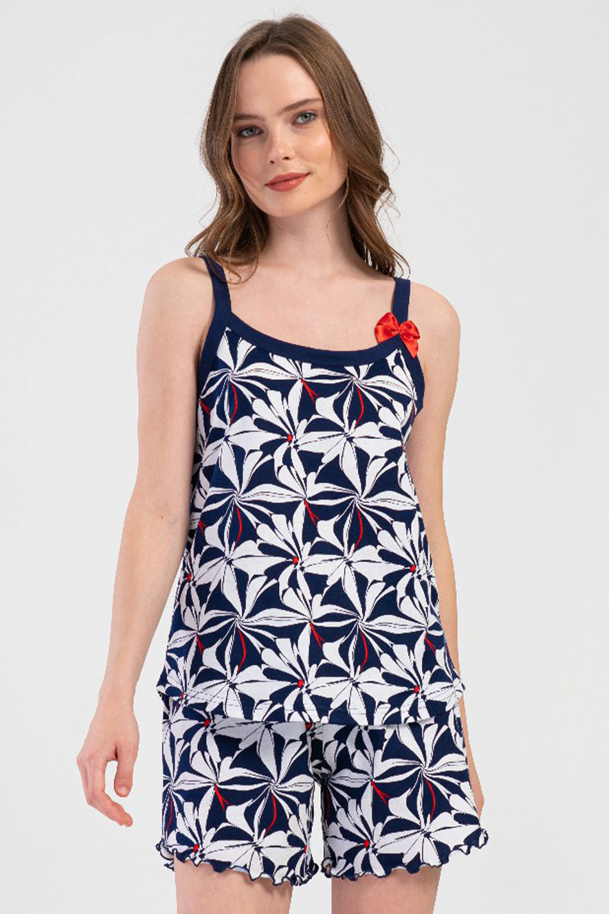Pamuklu Kadın Büyük Beden Ip Askılı Şortlu Pijama Takım
