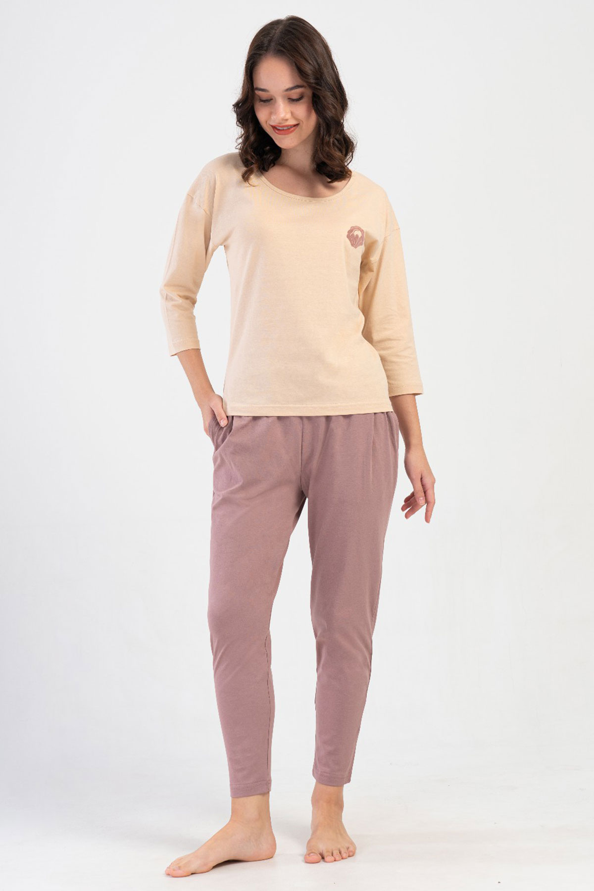 Pamuklu Kadın Düşük Omuzlu 3/4Kol Pılelı 7/8 Boy Pijama Takım
