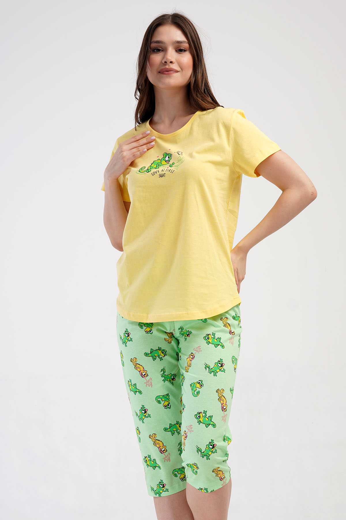 Pamuklu Kadın Kısa Kol Kaprili Pijama Takım
