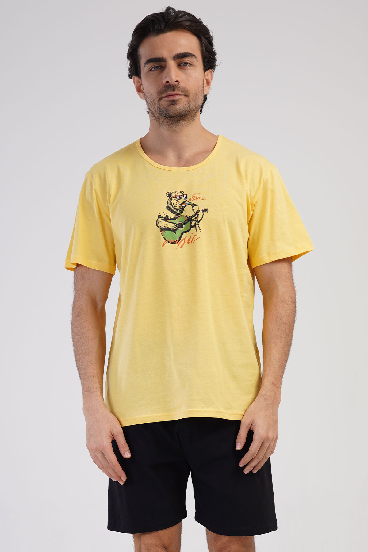 Pamuklu Erkek Kısa Kol Şortlu Pijama Takım
