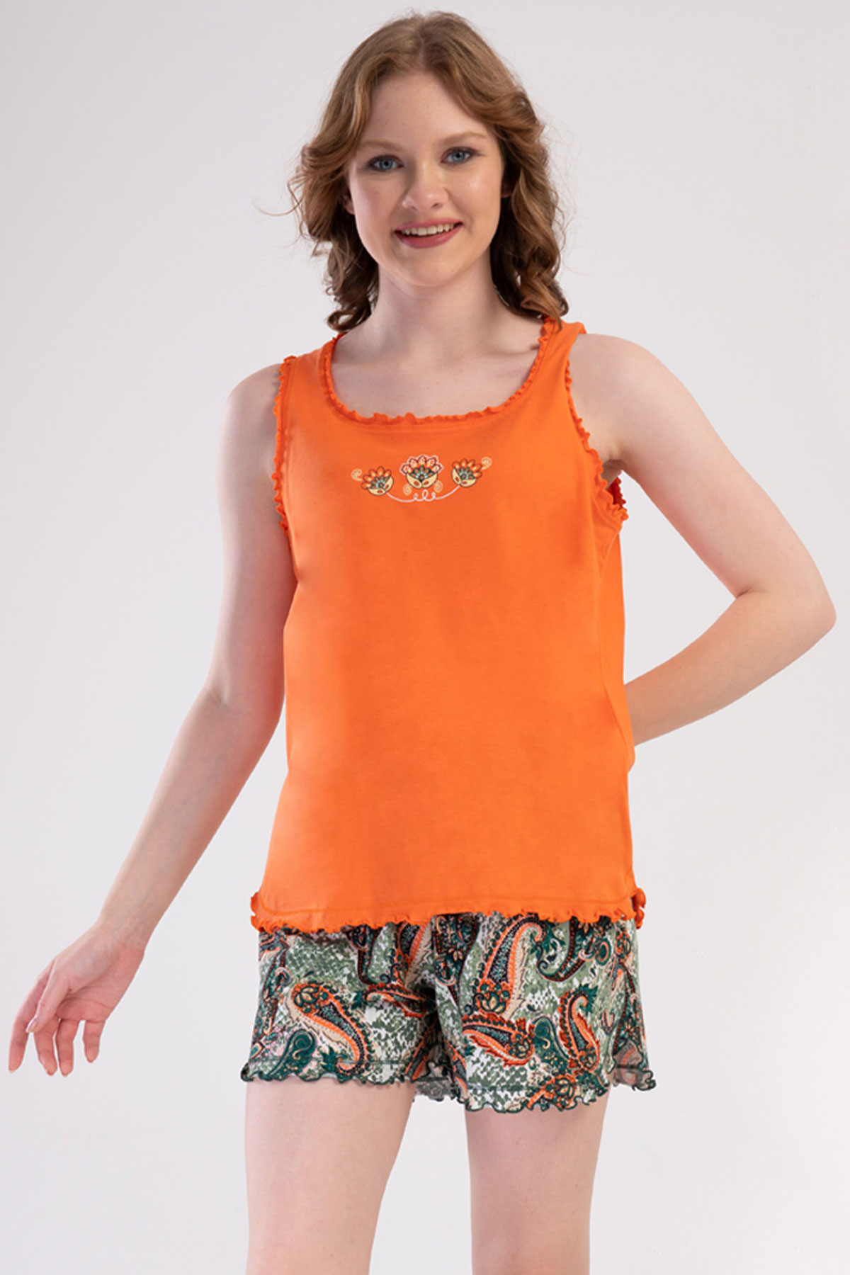 Pamuklu Kadın Büyük Beden Genıs Askılı Şortlu Pijama Takım
