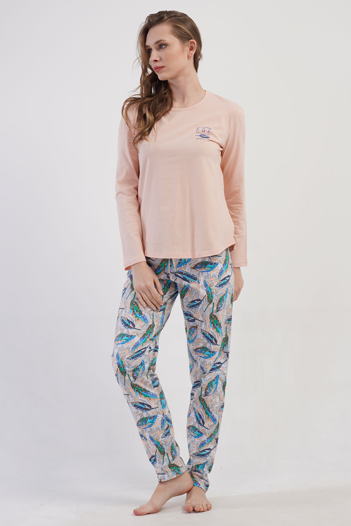 Pamuklu Kadın Uzun Kol Pijama Takım
