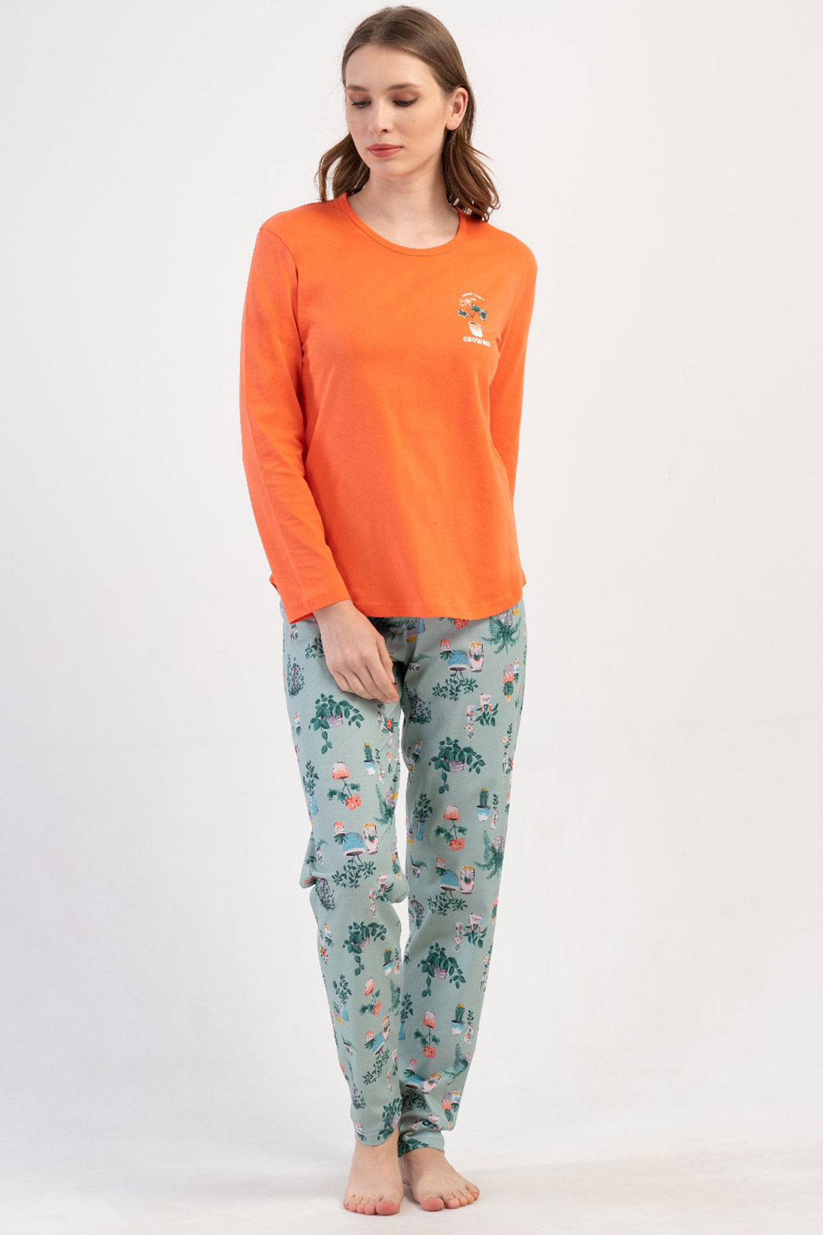 Pamuklu Kadın Uzun Kol Pijama Takım
