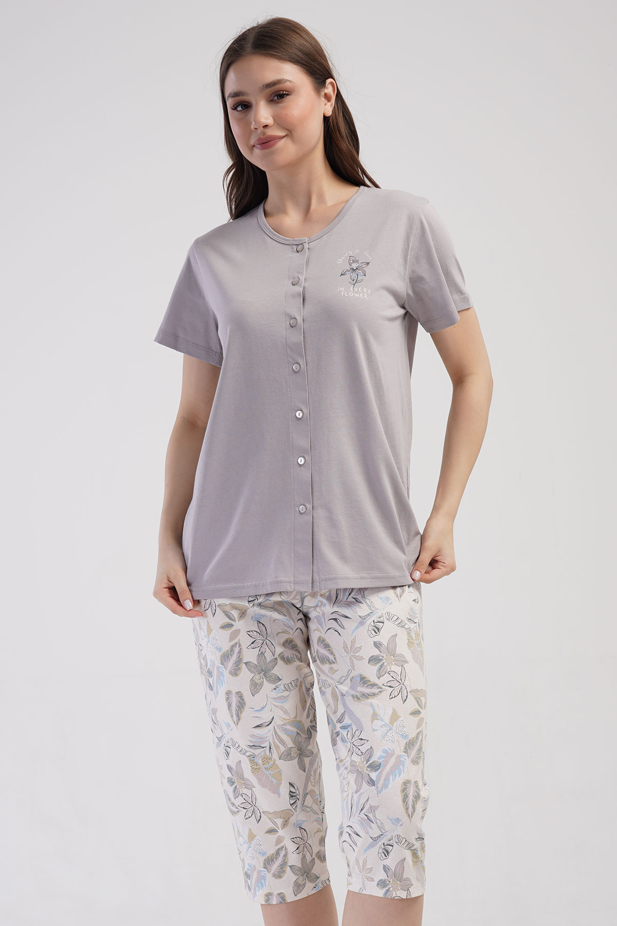 Pamuklu Kadın Büyük Beden Tamamı Düğmeli Kısa Kol Kaprili Pijama Takım

