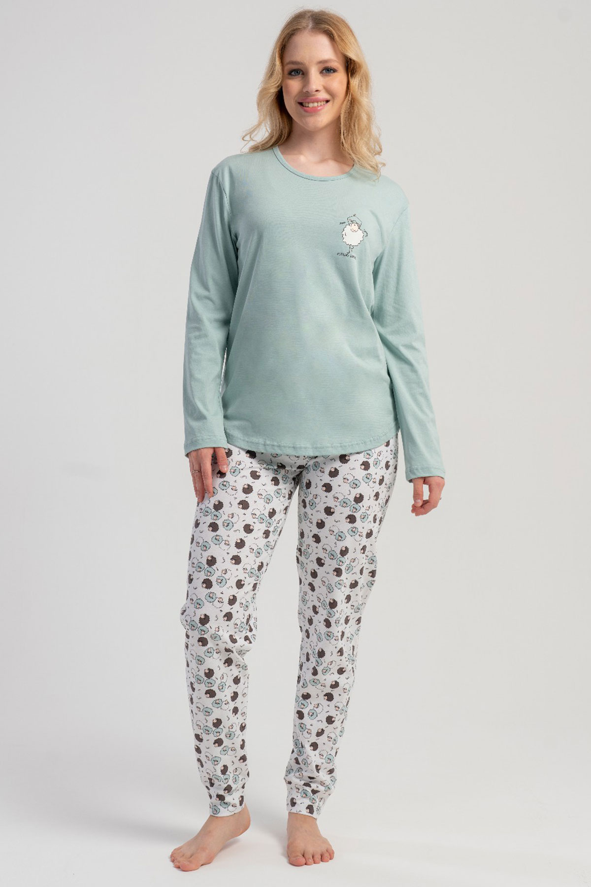 Pamuklu Kadın Uzun Kol Pijama Takım
