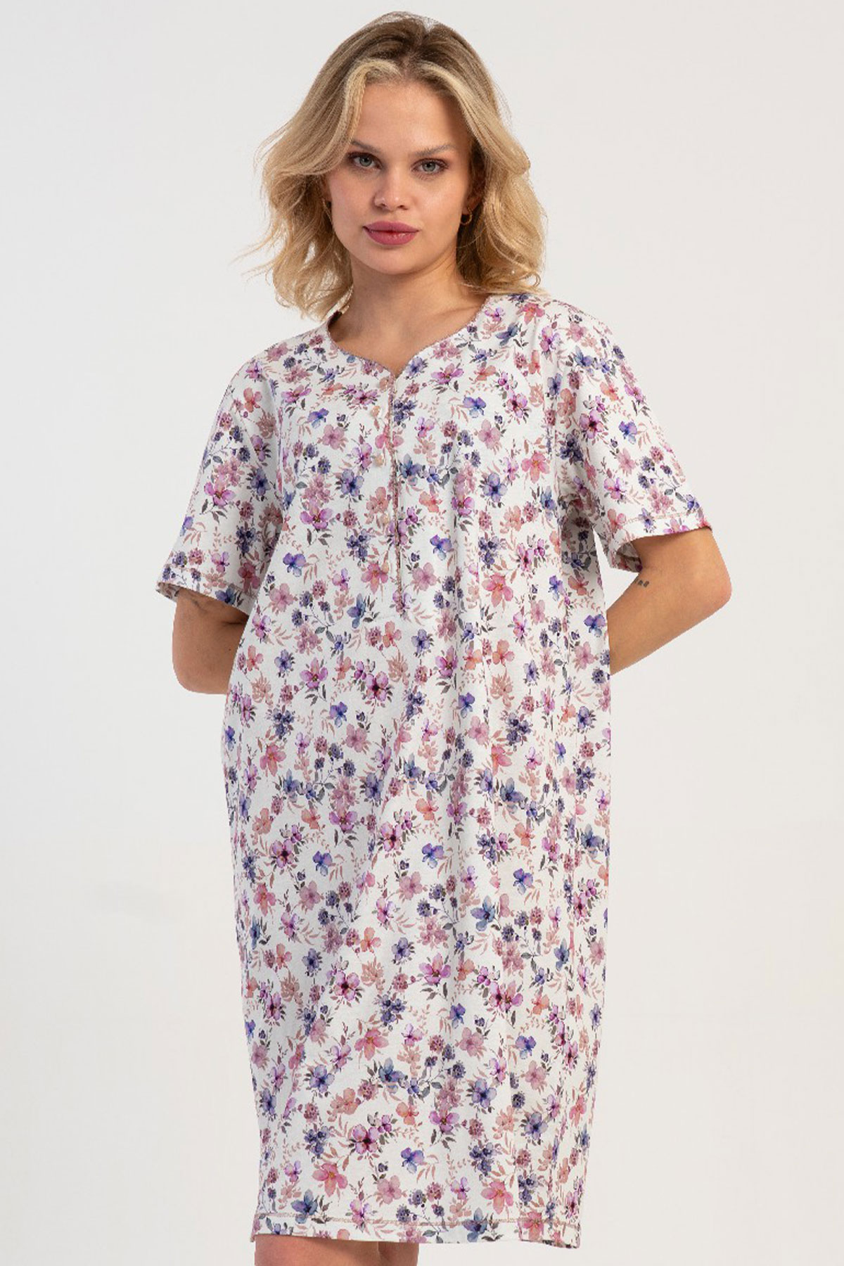 Pamuklu Kadın Düğmeli Kısa Kol Krosetalı Gecelik
