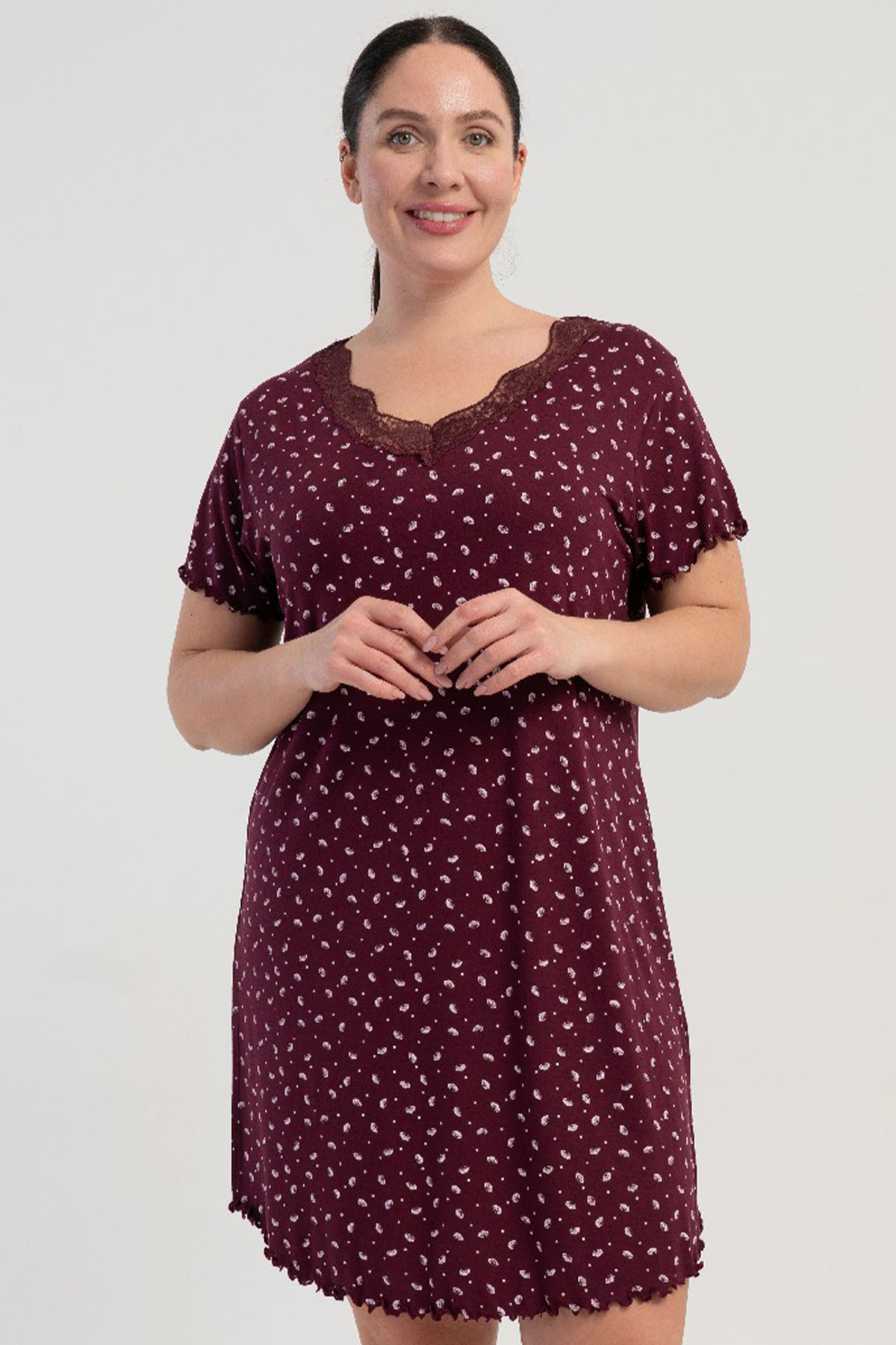 Kadın Vıscon Büyük Beden V Yaka Dantelli Kısa Kol Gecelik
