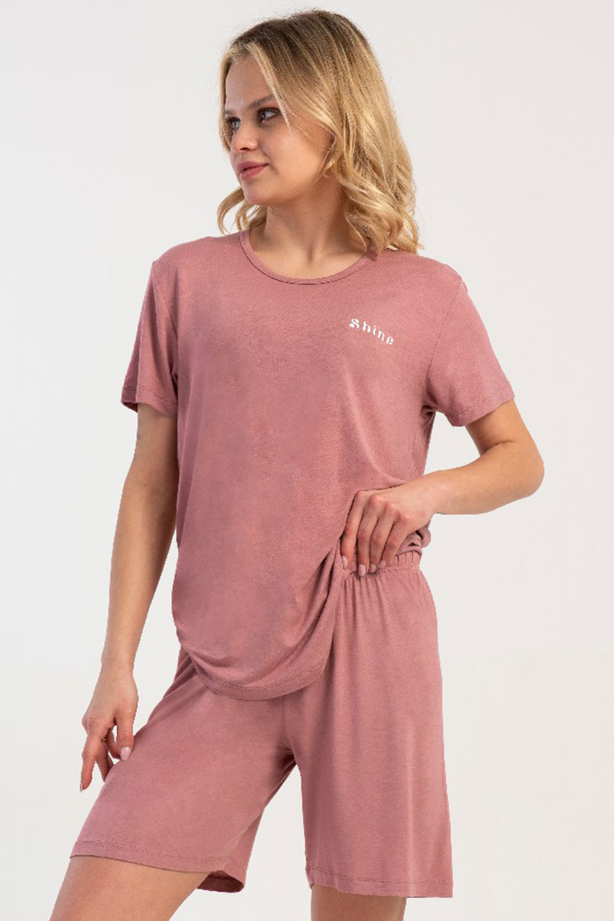 Kadın . Kısa Kol Şortlu Pijama Takım
