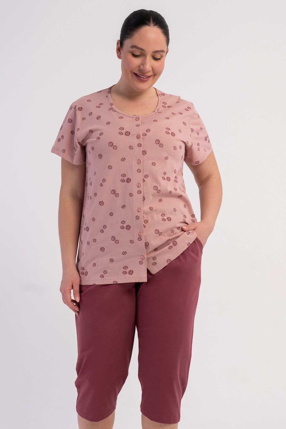 Pamuklu Kadın Büyük Beden Tamamı Düğmeli Kısa Kol Kaprili Pijama Takım
