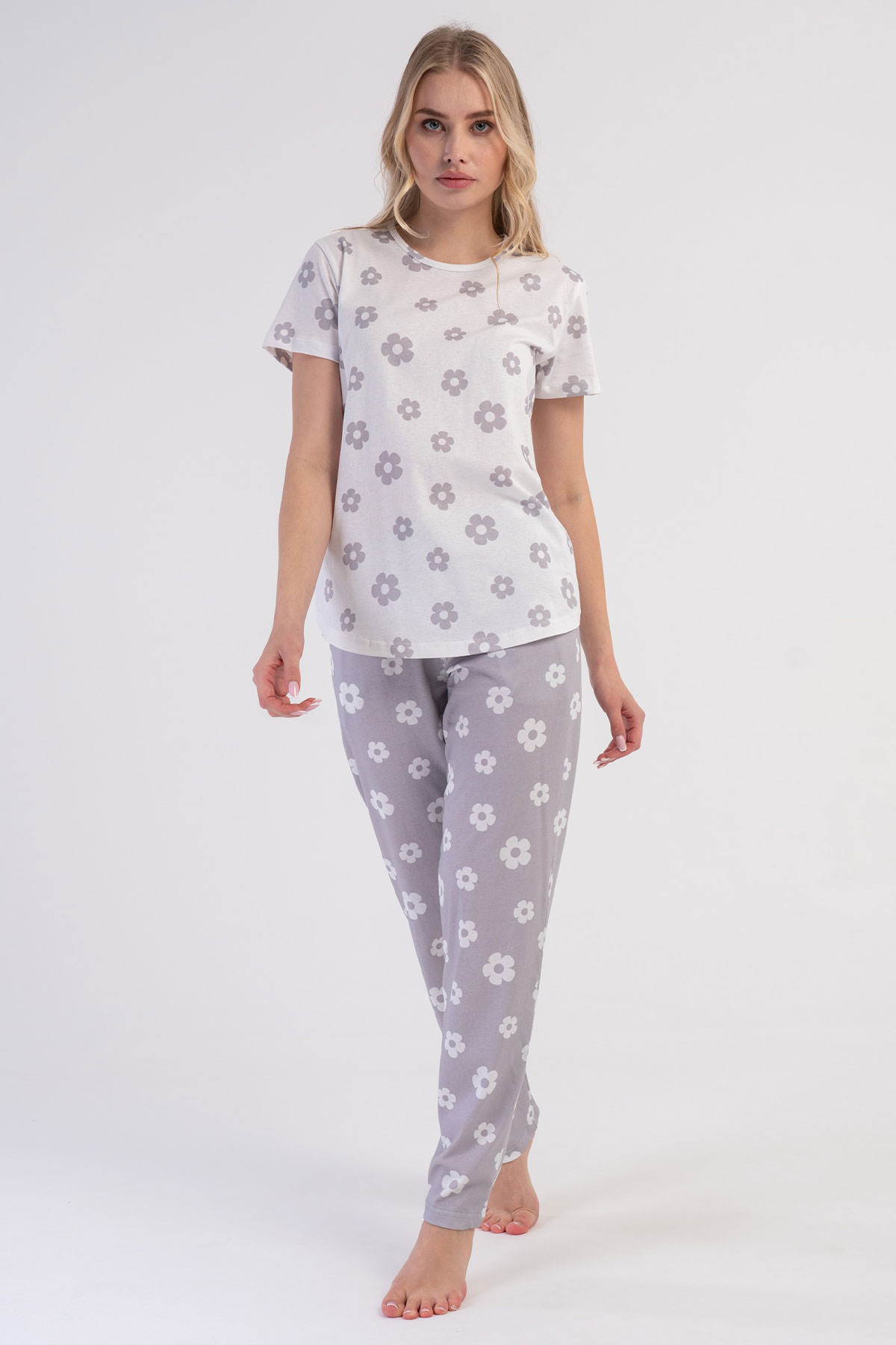 Pamuklu Kadın Kısa Kol Pijama Takım
