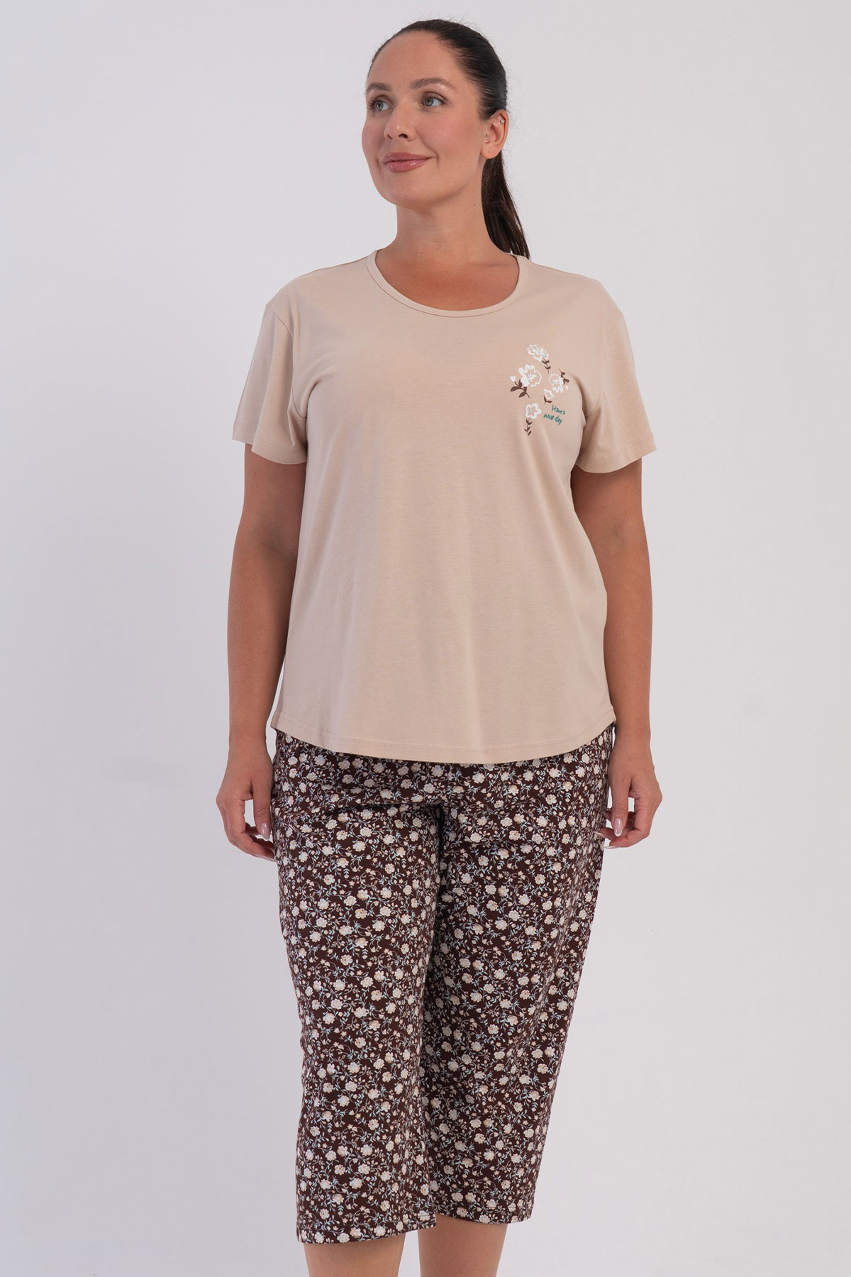 Pamuklu Kadın Büyük Beden Kısa Kol Kaprili Pijama Takım
